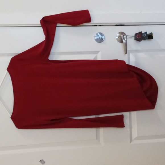 Studio Size Medium asymmetrical hemline going up the leg. Great tunic/dress, EUC - Picture 3 of 5